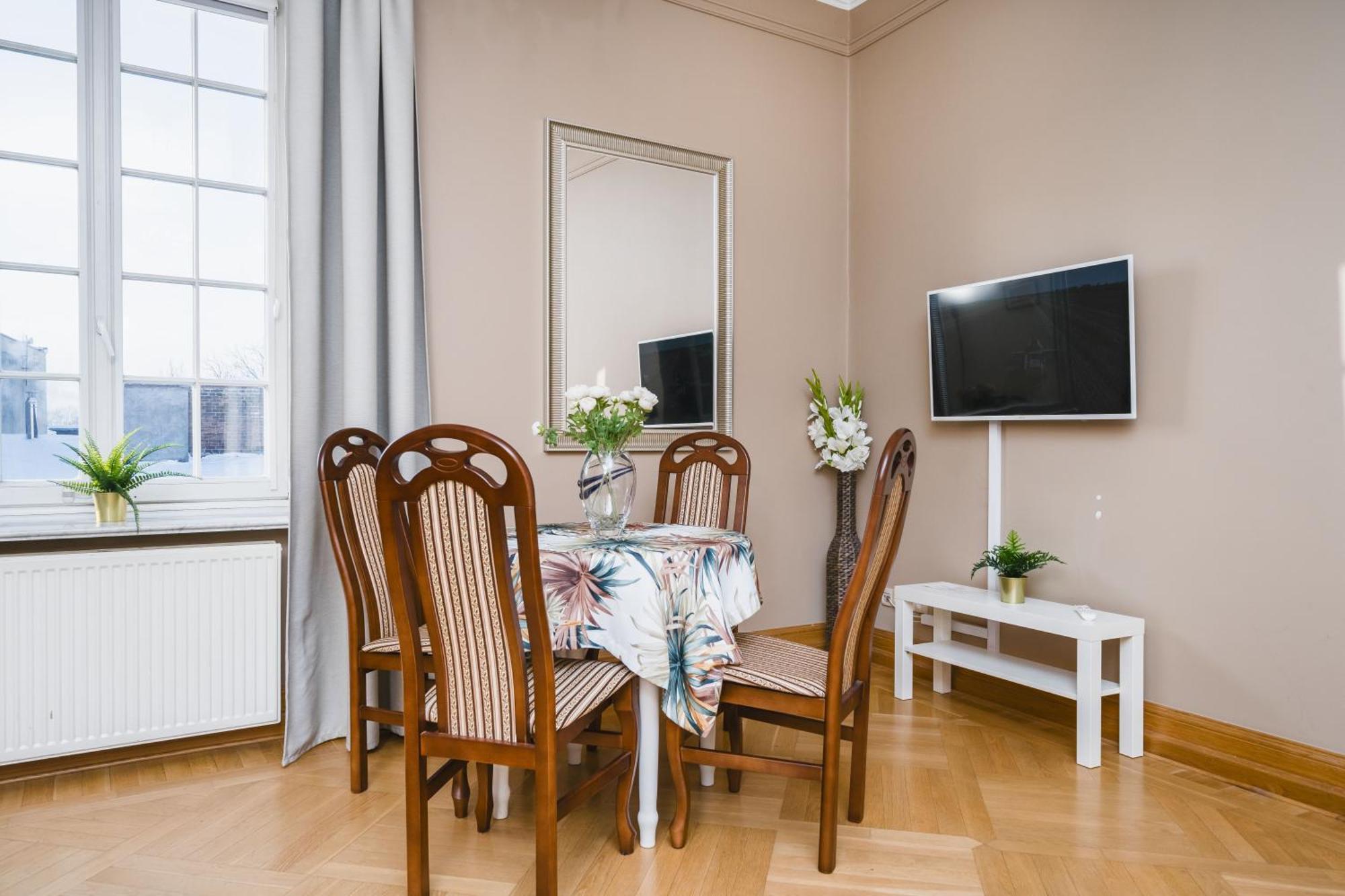 Apartamenty W Palacu Pod Baranami Cracóvia Exterior foto