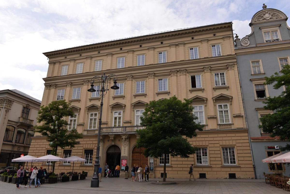 Apartamenty W Palacu Pod Baranami Cracóvia Exterior foto