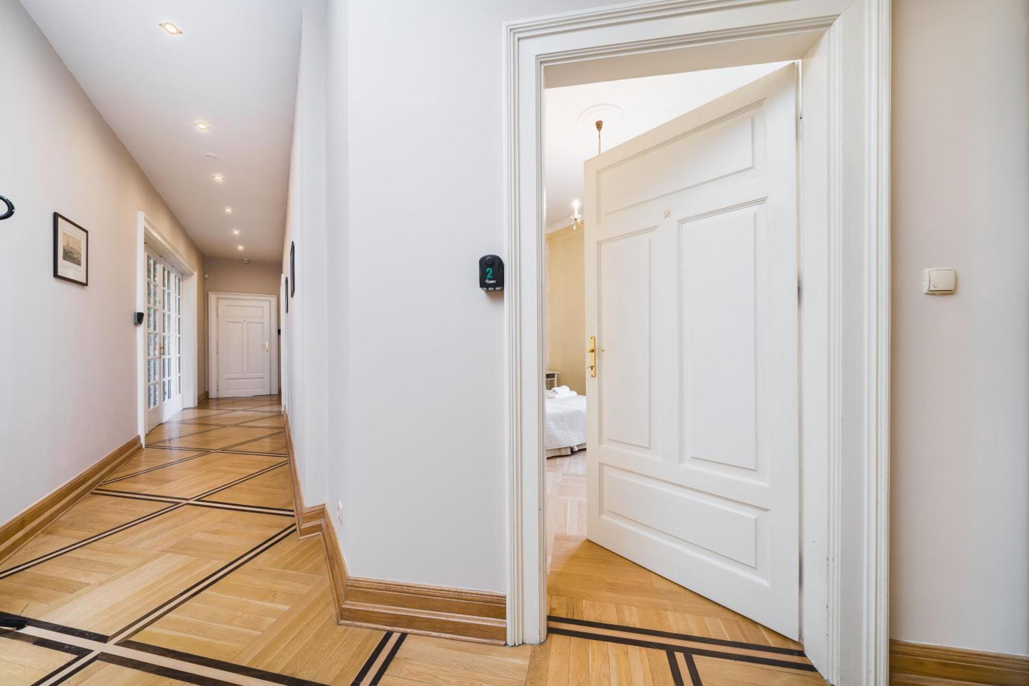 Apartamenty W Palacu Pod Baranami Cracóvia Exterior foto