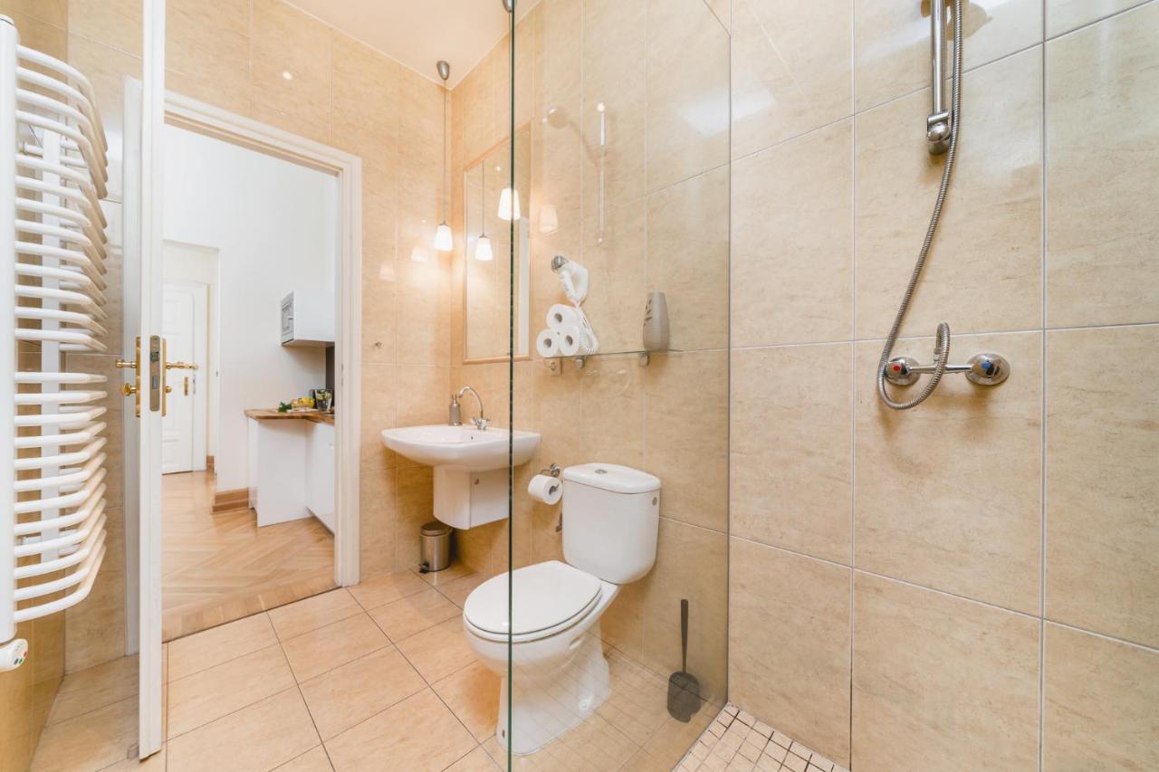 Apartamenty W Palacu Pod Baranami Cracóvia Exterior foto